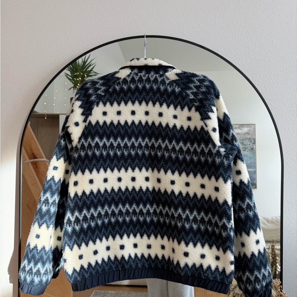 Blue and white Helly Hansen Jacket - Picture 2 of 5